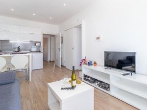 23732252-Ferienwohnung-6-Dramalj-300x225-3