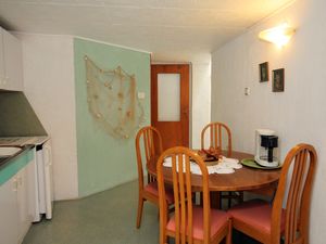 18322708-Ferienwohnung-3-Dramalj-300x225-3