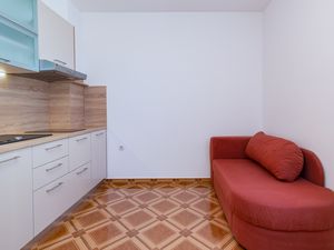 23547900-Ferienwohnung-3-Dramalj-300x225-2