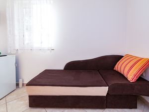 23547898-Ferienwohnung-3-Dramalj-300x225-2