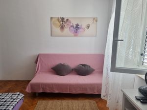 23928628-Ferienwohnung-2-Dramalj-300x225-1