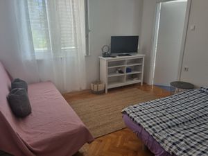 23928628-Ferienwohnung-2-Dramalj-300x225-2