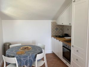 23930799-Ferienwohnung-2-Dramalj-300x225-5