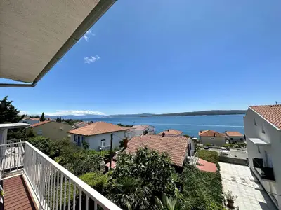 Ferienwohnung für 8 Personen (120 m²) in Dramalj 1/10