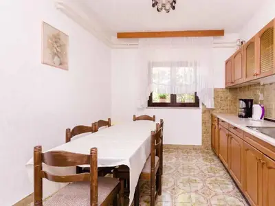 Ferienwohnung für 6 Personen (80 m²) in Dramalj 3/10
