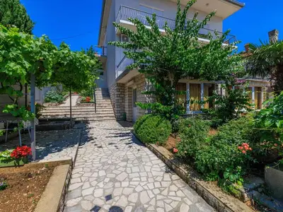 Ferienwohnung für 2 Personen (56 m²) in Dramalj 2/10