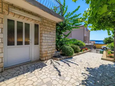 Ferienwohnung für 2 Personen (56 m²) in Dramalj 8/10