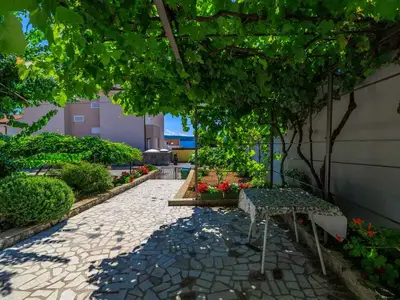 Ferienwohnung für 2 Personen (56 m²) in Dramalj 9/10