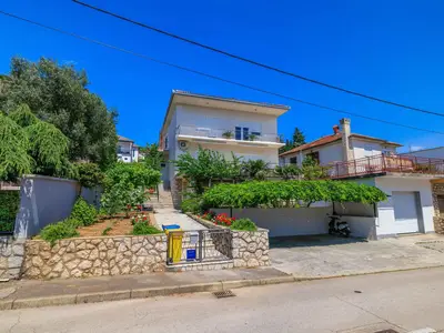 Ferienwohnung für 2 Personen (56 m²) in Dramalj 1/10