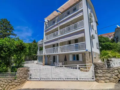 Ferienwohnung für 2 Personen (30 m²) in Dramalj 1/10