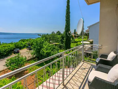 Ferienwohnung für 4 Personen (96 m²) in Dramalj 1/10