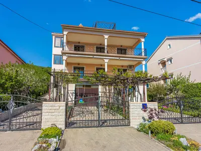 Ferienwohnung für 6 Personen (85 m²) in Dramalj 1/10