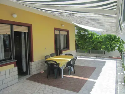 Ferienwohnung für 5 Personen (60 m²) in Dramalj 1/10