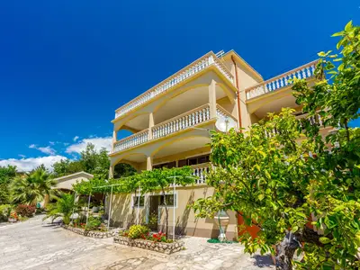 Ferienwohnung für 2 Personen (25 m²) in Dramalj 1/10