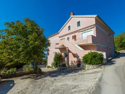 Ferienwohnung für 6 Personen (110 m²) in Dramalj 1/10