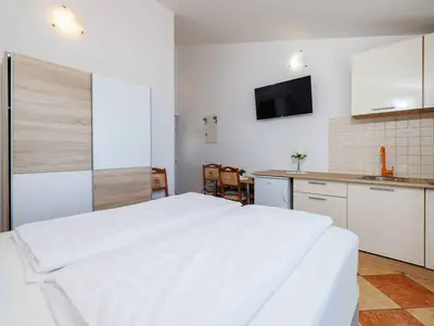 Ferienwohnung für 2 Personen (18 m²) in Dramalj 7/10