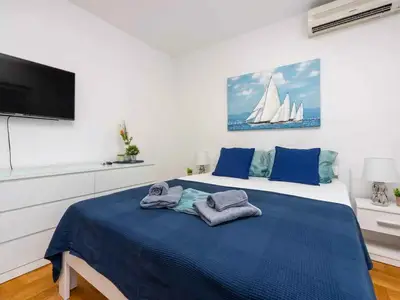 Ferienwohnung für 8 Personen (70 m²) in Dramalj 1/10