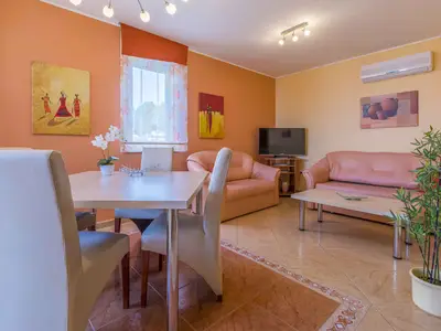Ferienwohnung für 4 Personen (55 m²) in Dramalj 1/10