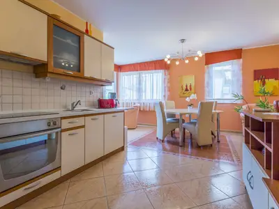 Ferienwohnung für 4 Personen (55 m²) in Dramalj 2/10