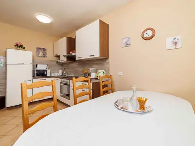 Ferienwohnung für 7 Personen (90 m²) in Dramalj 5/10