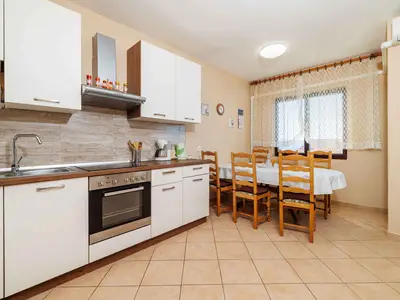 Ferienwohnung für 7 Personen (90 m²) in Dramalj 6/10