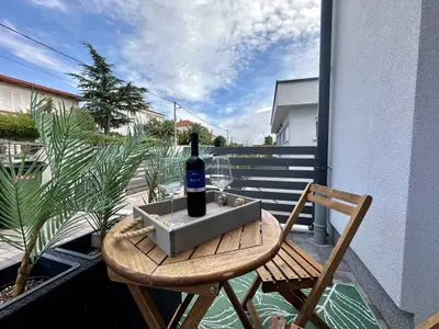 Ferienwohnung für 2 Personen (25 m²) in Dramalj 2/10