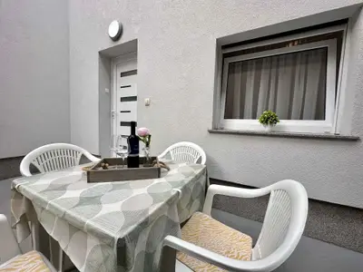 Ferienwohnung für 5 Personen (47 m²) in Dramalj 3/10