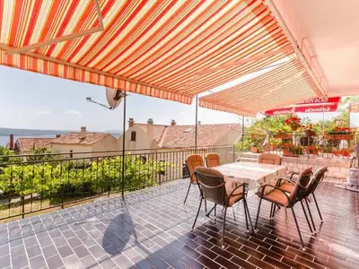 Ferienwohnung für 6 Personen (80 m²) in Dramalj 1/10