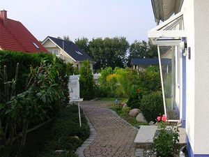 22427777-Ferienwohnung-3-Dranske-300x225-4