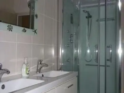 Bad mit Dusche