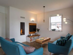 23956501-Ferienwohnung-8-Dranske-300x225-0