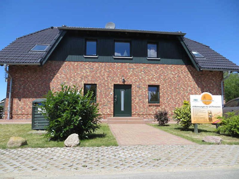 22090529-Ferienwohnung-6-Dranske-800x600-0