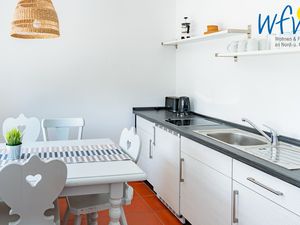 24021756-Ferienwohnung-4-Dranske-300x225-5