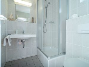 24026586-Ferienwohnung-2-Dranske-300x225-3