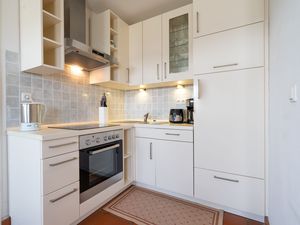 24026617-Ferienwohnung-4-Dranske-300x225-2