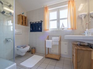 24026619-Ferienwohnung-4-Dranske-300x225-4