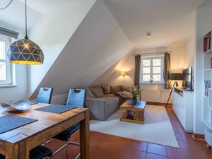 24026626-Ferienwohnung-3-Dranske-300x225-0