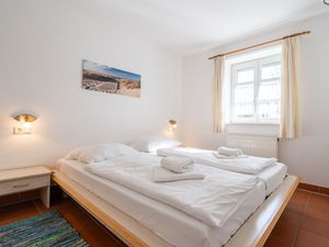 24026658-Ferienwohnung-2-Dranske-300x225-3