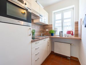 24026692-Ferienwohnung-4-Dranske-300x225-3