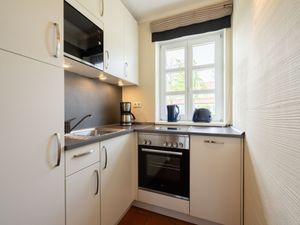 24026694-Ferienwohnung-4-Dranske-300x225-3