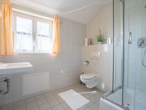 24026607-Ferienwohnung-4-Dranske-300x225-4