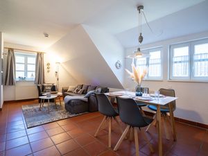 24026590-Ferienwohnung-4-Dranske-300x225-1