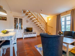 24026600-Ferienwohnung-4-Dranske-300x225-1