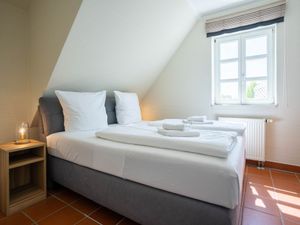 24026594-Ferienwohnung-4-Dranske-300x225-3