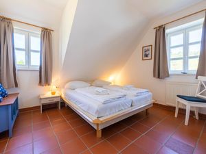 24026600-Ferienwohnung-4-Dranske-300x225-4