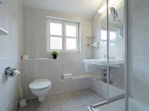 24026596-Ferienwohnung-4-Dranske-300x225-4