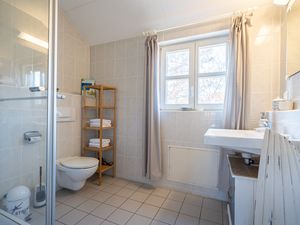 24026602-Ferienwohnung-4-Dranske-300x225-4