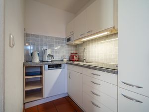 24026627-Ferienwohnung-4-Dranske-300x225-2