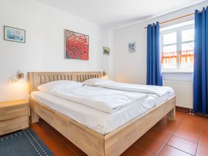 24026633-Ferienwohnung-4-Dranske-300x225-3