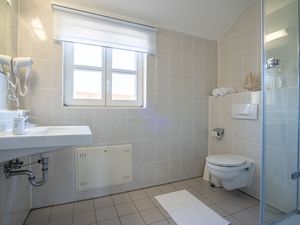 24026626-Ferienwohnung-3-Dranske-300x225-4